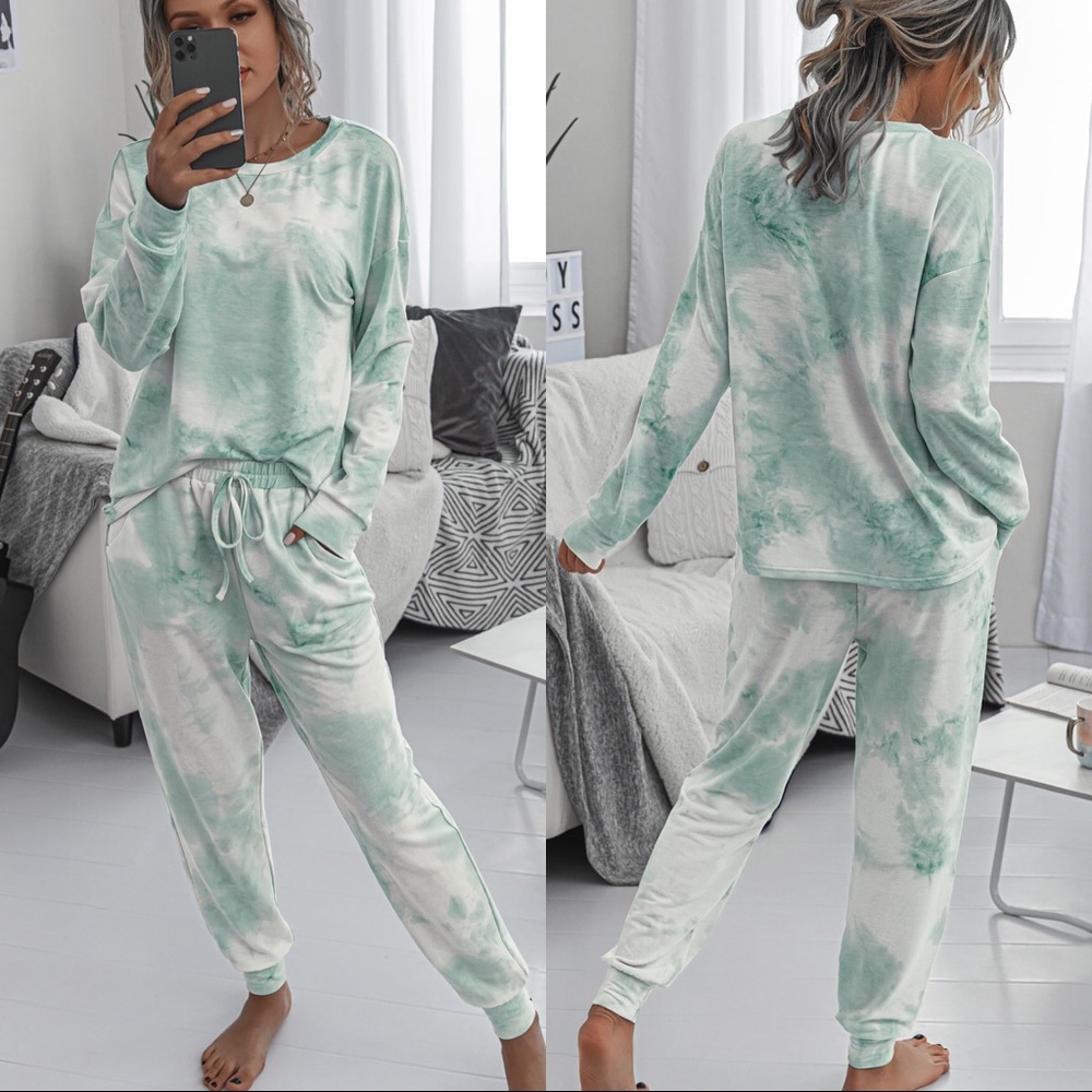 🆕Green Tie Dye Long Sleeve Pants Lounge Set - Picture 1 of 6